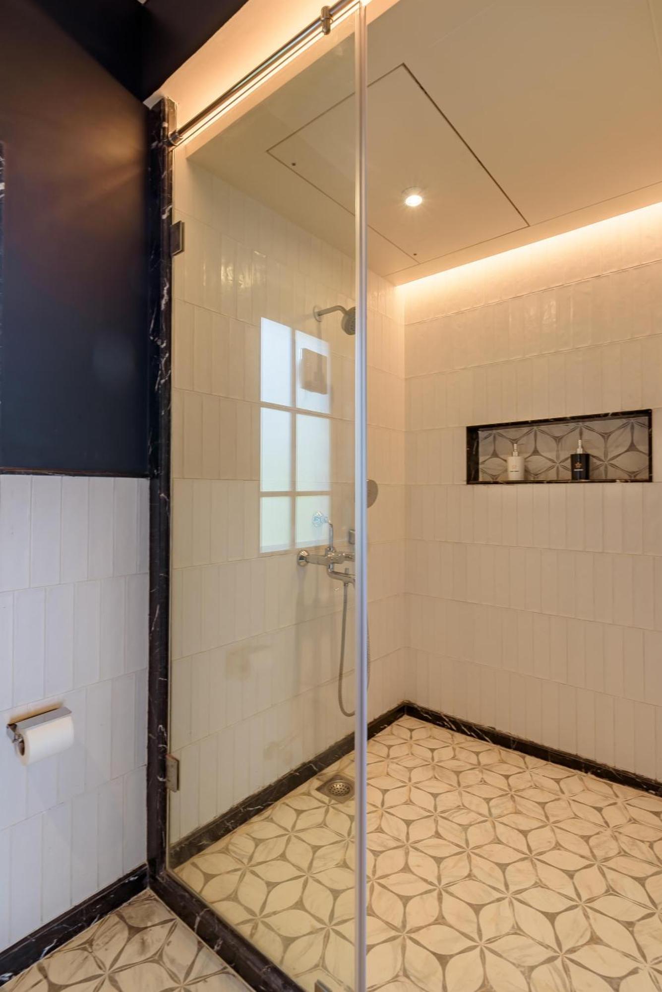 Saffronstays Sea La Vie Danda Exteriör bild